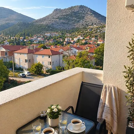 Apartman Golden Hour Center *
